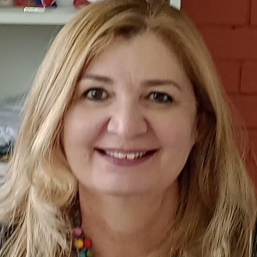 foto de aline nascimento, Bibliotecária da Biblioteca Estadual do Maranhão